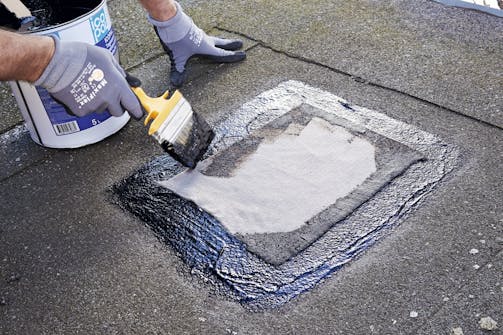 Reparasjon av takbelegg